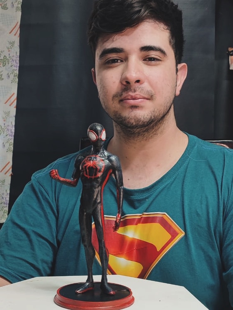 Leandro Dias — professor do Deh Artes Estúdio